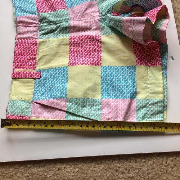 VINEYARD VINES • Logo Patchwork Shorts Size 14 - Picture 8 of 8